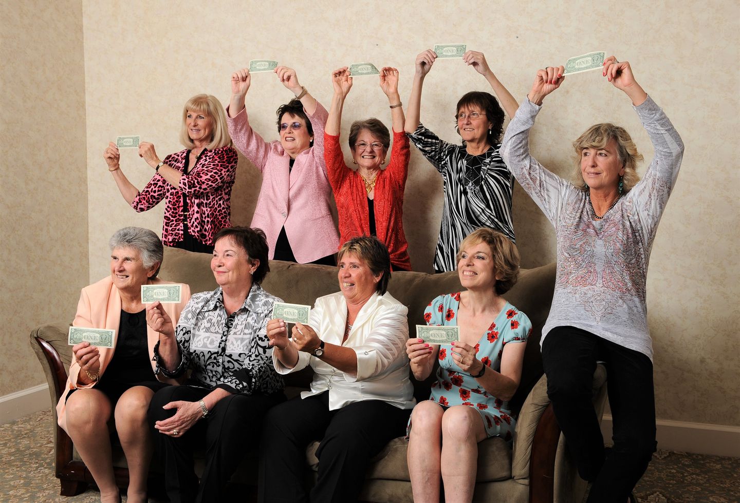 The Original 9 assumed the same positions and poses as the iconic photo that was taken at the Houston Racquet Club on September 23, 1970 – but with Julie Heldman sitting in her mother Gladys Heldman’s place.