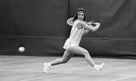 A two-time US Open finalist, Rosie Casals won the groundbreaking Virginia Slims Invitational at Houston in 1970, as well as 10 majors across women’s and mixed doubles.