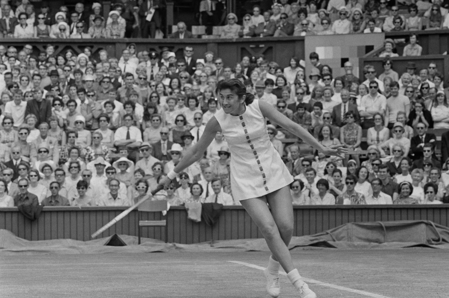 Singles finalist at Wimbledon in 1968, Australia’s Judy Tegart Dalton was runner-up to Casals at Houston, and won nine Grand Slam doubles titles.