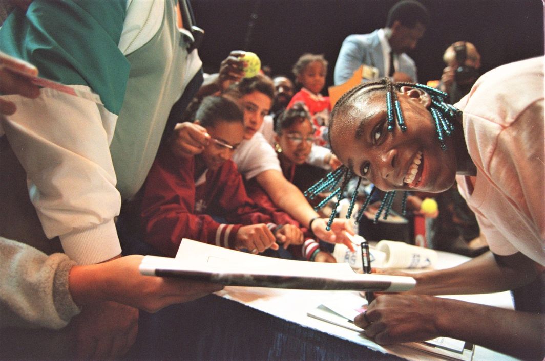 Venus Williams, Pro Debut_Oakland_1994_Autographs_Getty
