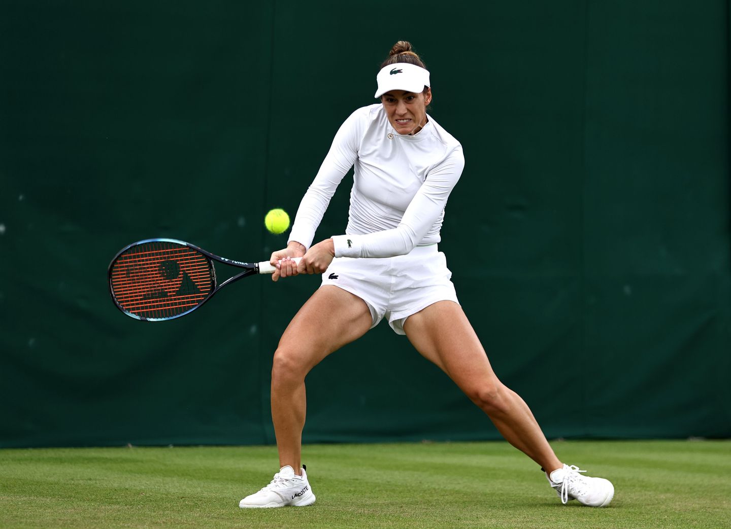 Bernarda Pera came from 5-2 down in the third set, saving two match points (one down 5-3 and another down 5-4) to defeat Anastasia Potapova 6-7(4), 6-4, 7-6[6] in the first round of Wimbledon.