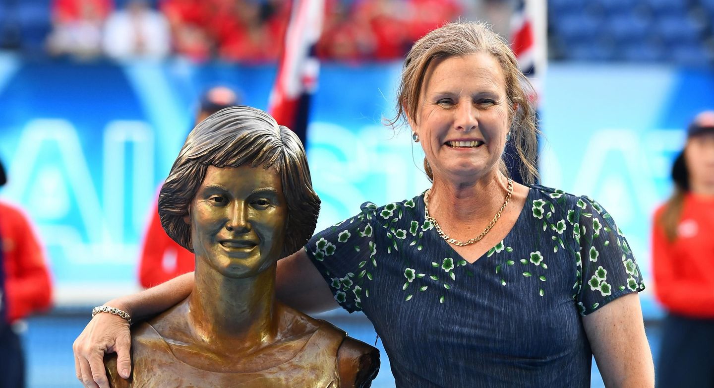 Dianne Fromholtz Balestrat, a finalist at the Australian Open in 1977 who reached World No.4, was inducted into the Australian Tennis Hall of Fame. (Getty Images)