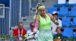 In the Monastir quarterfinals, Rebecca Sramkova saved one match point down 5-3 in the third set against Sara Sorribes Tormo before winning 1-6, 7-6, 7-5 to make her first WTA semifinal.