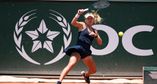 Peyton Stearns pulled off an escape from 5-0 down in the third set, saving two match points -- at 5-0 and 5-4 -- to defeat defending champion Lucia Bronzetti 6-4, 4-6, 7-5 in the Rabat quarterfinals.
